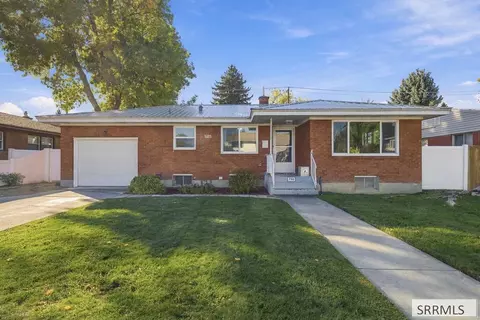 798 7th St, Idaho Falls, ID 83401