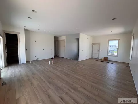 Living - 32 N Currant Ln, Rigby, ID 83442 photo 3 of 5
