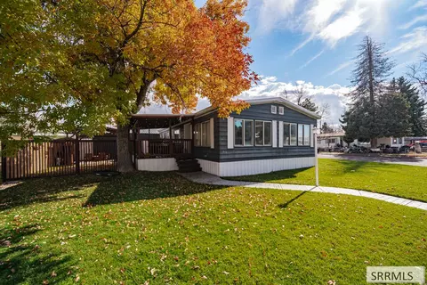353 N Contor Ave, Idaho Falls, ID 83401