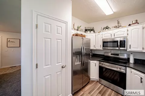 Kitchen - 601 Casper, Rexburg, ID 83440 photo 3 of 7