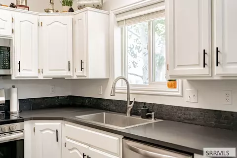 Kitchen - 601 Casper, Rexburg, ID 83440 photo 6 of 7