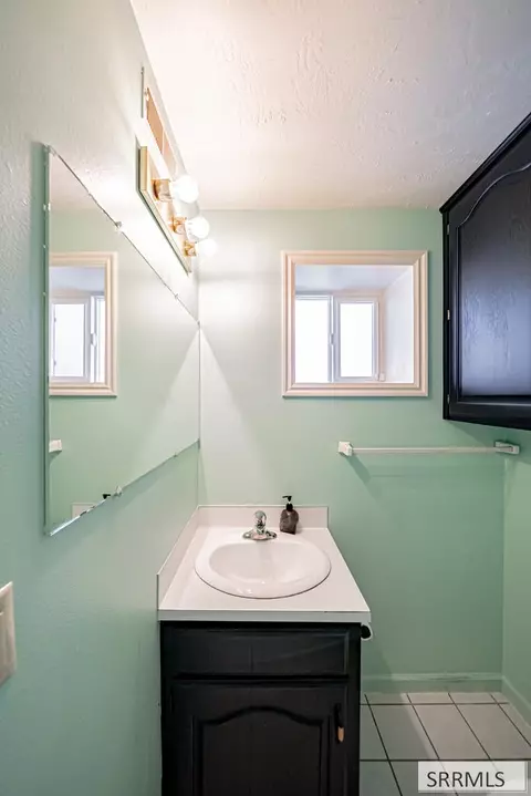 Bath - 601 Casper, Rexburg, ID 83440 photo 4 of 5