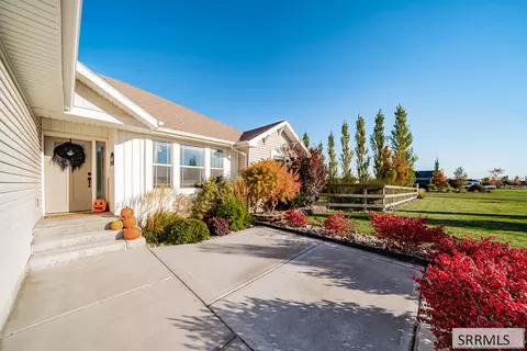 Exterior - 84 N 4142 E, Rigby, ID 83442 photo 4 of 15