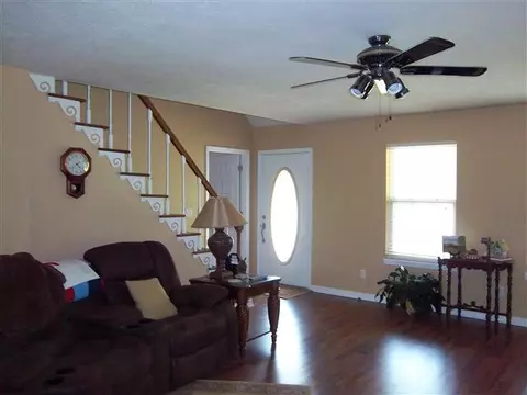 102 Henry Sharp Rd, Hohenwald, TN 38462 photo 7