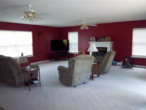 102 Henry Sharp Rd, Hohenwald, TN 38462 photo 8