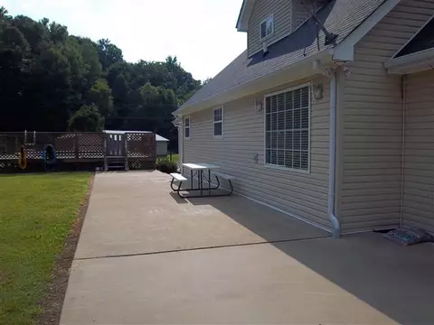 102 Henry Sharp Rd, Hohenwald, TN 38462 photo 10