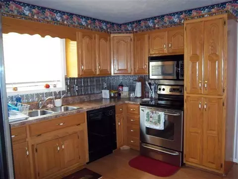 102 Henry Sharp Rd, Hohenwald, TN 38462 photo 6