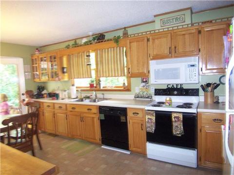 729 Hickory St, Centerville, TN 37033 photo 4