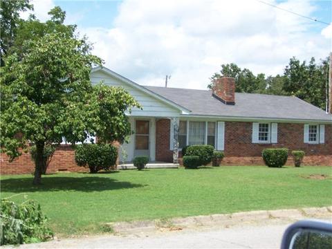 504 S 3rd St, Pulaski, TN 38478 photo 2