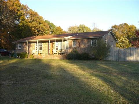 1849 Oak Grove Rd, Goodspring, TN 38460 photo 1