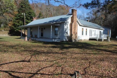 4290 E Beaverdam Rd, Centerville, TN 37033 photo 1