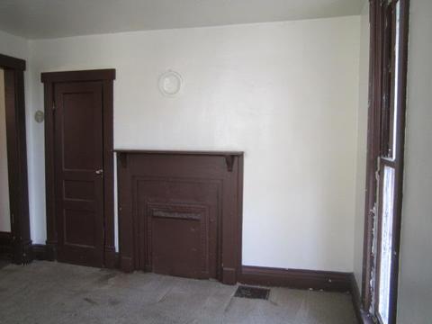 112 N Walnut St, Springfield, TN 37172 photo 2