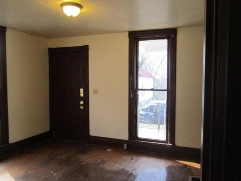 112 N Walnut St, Springfield, TN 37172 photo 8