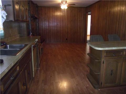 2304 Crescent Dr, Springfield, TN 37172 photo 3