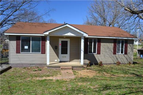 404 High St, Dickson, TN 37055 photo 1