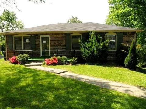 701 Perry Dr, Springfield, TN 37172 photo 1