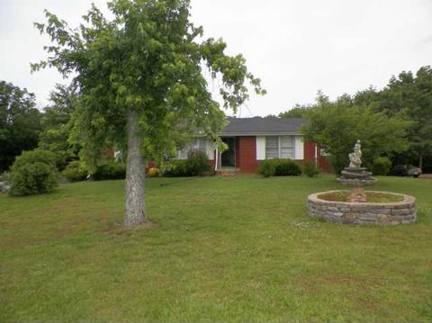 2124 E Hill Dr, Madison, TN 37115 photo 2