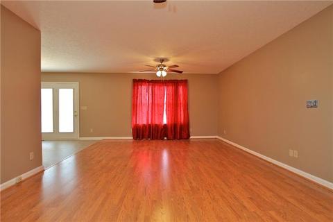 3739 Armstrong, Springfield, TN 37172 photo 4