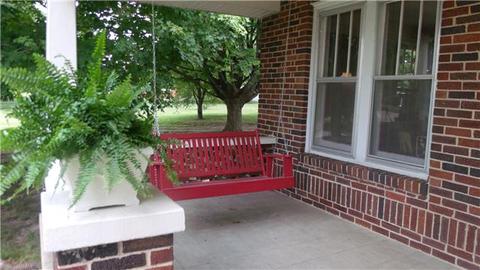 810 W Maple St, Morrison, TN 37357 photo 3