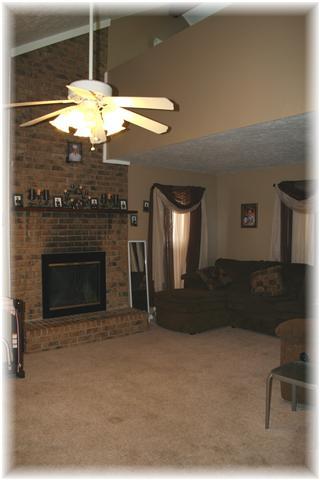 672 Lakeside Dr, Springfield, TN 37172 photo 4