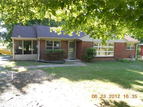 309 Golfview Ln, Springfield, TN 37172 photo 1