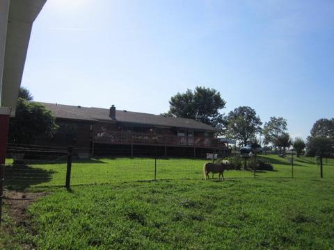 621 Riddle Ln, Loretto, TN 38469 photo 13