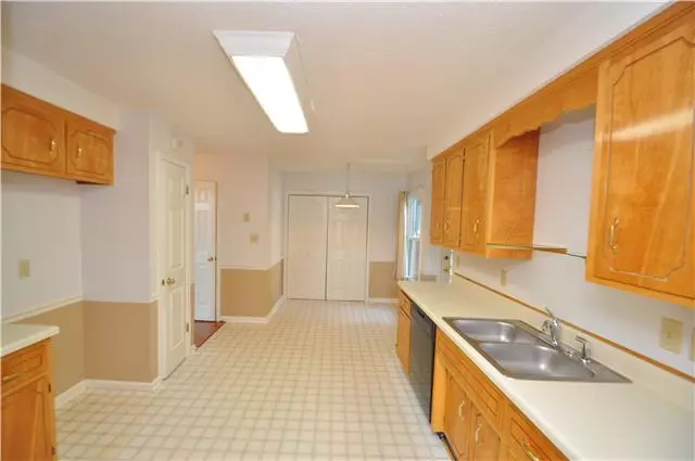  2128 Single Tree Dr, Clarksville, TN 37040 photo 8