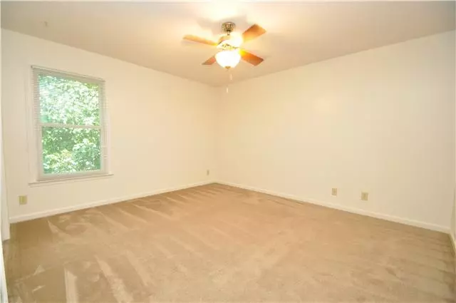  2128 Single Tree Dr, Clarksville, TN 37040 photo 18