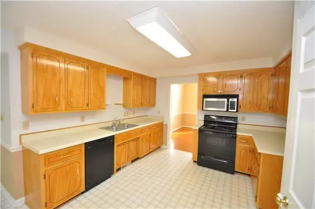  2128 Single Tree Dr, Clarksville, TN 37040 photo 10