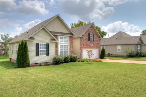 2007 Patrick Way, Spring Hill, TN 37174 photo 2