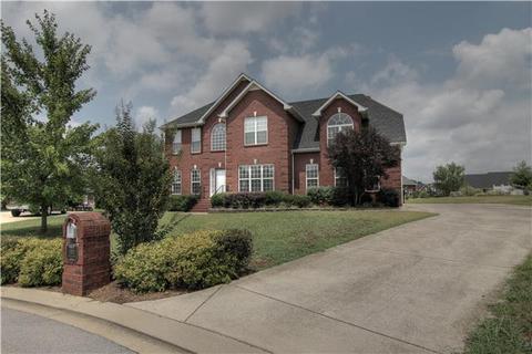 1183 Ithaca St, Murfreesboro, TN 37130 photo 1