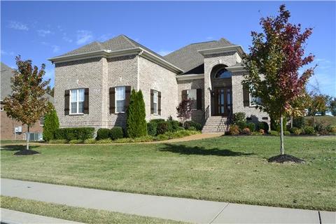 1000 Spruce Ridge Ln, Spring Hill, TN 37174 photo 1