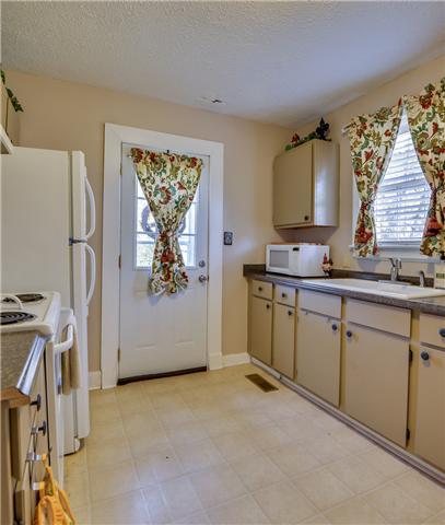  1003 Iverson Ave, Nashville, TN 37216 photo 12