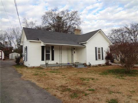 708 E Madison St, Pulaski, TN 38478 photo 1