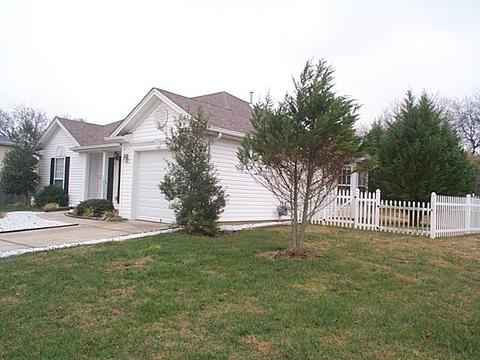 1017 Mallory Ln, Spring Hill, TN 37174 photo 2