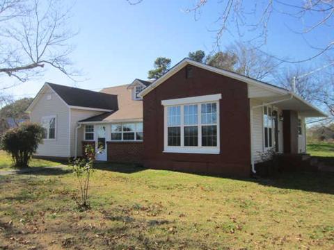 110 Demumbreum E, Loretto, TN 38469 photo 1
