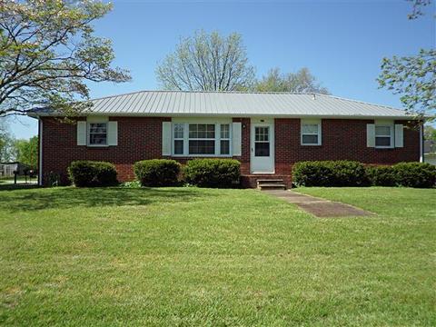 204 2nd Ave S, Decherd, TN 37324 photo 1