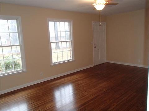 1502 Bartway Dr, Murfreesboro, TN 37130 photo 3