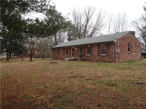 1502 Bartway Dr, Murfreesboro, TN 37130 photo 1