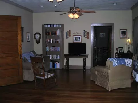 10241 Viola Rd, Morrison, TN 37357 photo 3