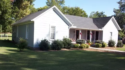 10241 Viola Rd, Morrison, TN 37357 photo 1