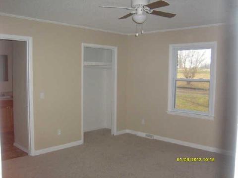 226 Busby Rd, Loretto, TN 38469 photo 5