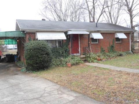 112 Mack St, Dickson, TN 37055 photo 2