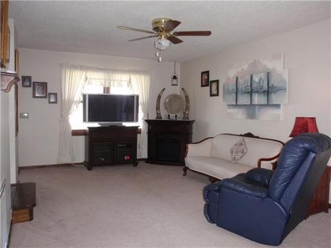 656 Grays Bend Rd, Centerville, TN 37033 photo 5