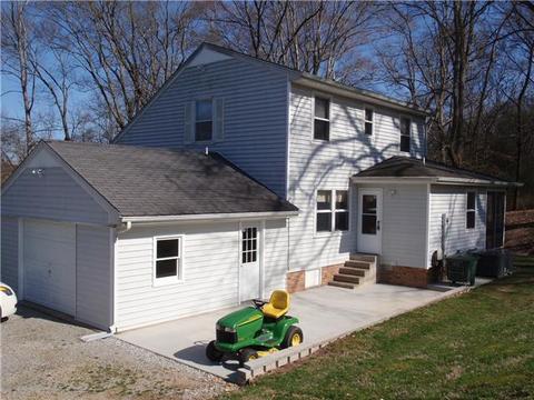 656 Grays Bend Rd, Centerville, TN 37033 photo 2