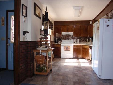 656 Grays Bend Rd, Centerville, TN 37033 photo 3