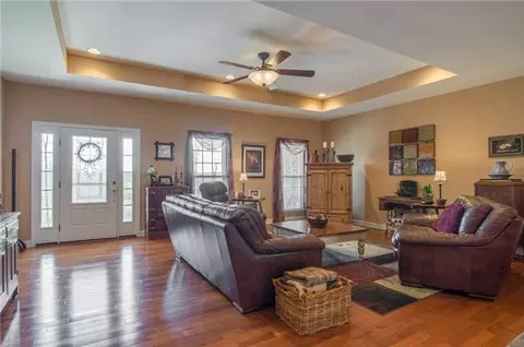 219 Stephen St, Dickson, TN 37055 photo 9