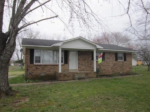 207 Smith Cir, Loretto, TN 38469 photo 1
