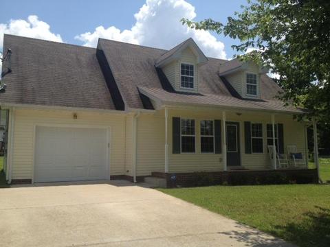 140 Silver Leaf Cir, Dickson, TN 37055 photo 1