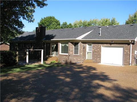 307 Mosley Dr, Springfield, TN 37172 photo 2
